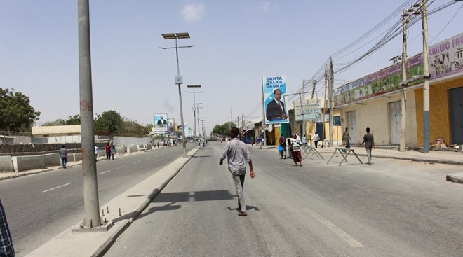 قتال عنيف بين الشرطة والجيش في مقديشو