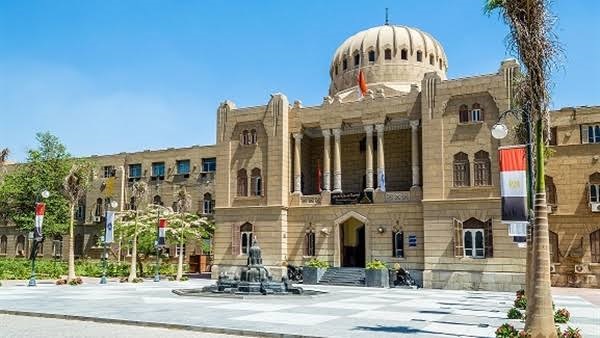 جامعة عين شمس تدشن أول درجة دراسات عليا للطب بدولة الصومال