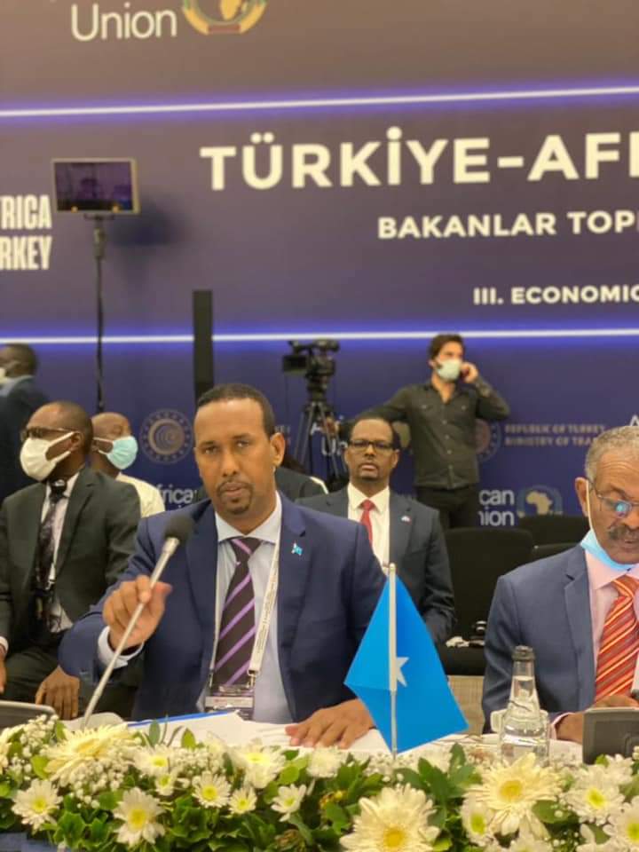 وزير التجارة والصناعة يشارك في منتدى الأعمال التركي الأفريقي بإسطنبول