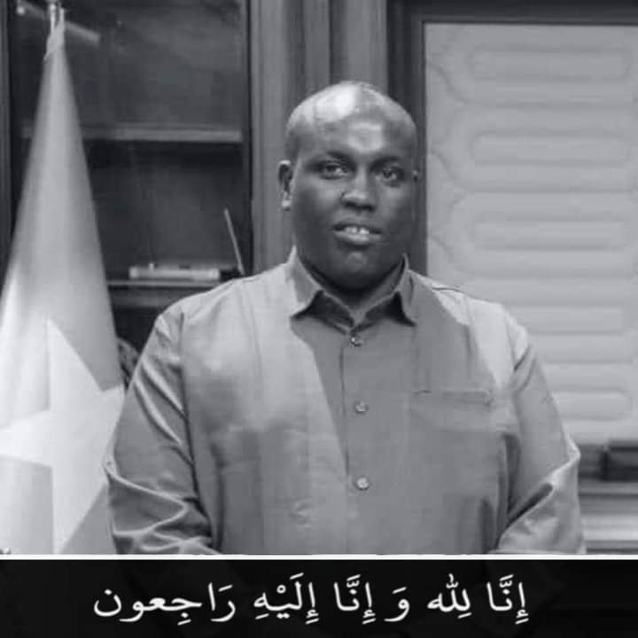 وزير الإعلام يعزي في وفاة مدير راديو مقديشو
