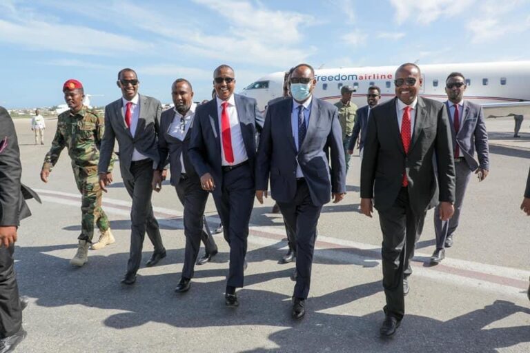 Puntland State President welcomed at Mogadishu airport