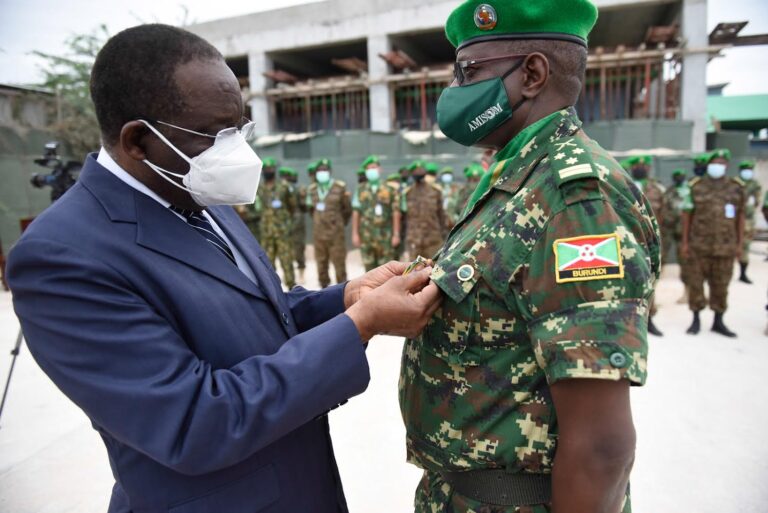 Outgoing AMISOM Force Commander and his deputy feted for distinguished service