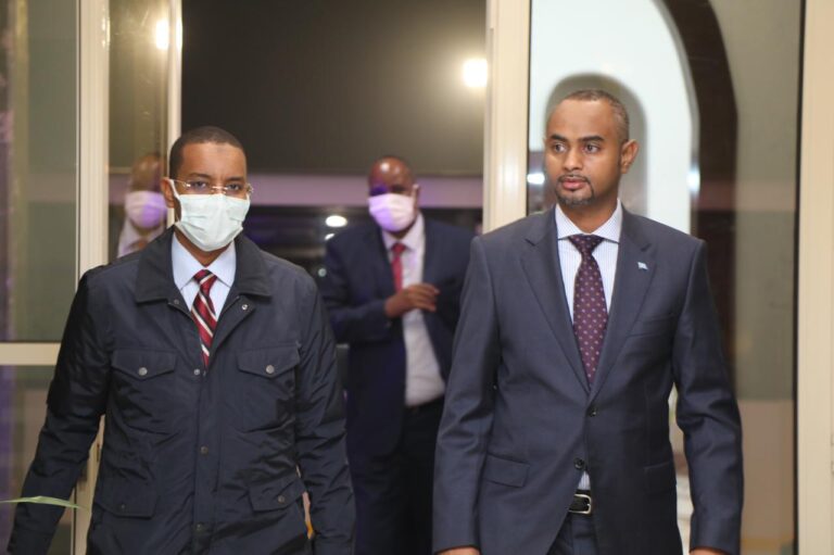 الصومال يدعو لتعزيز التعاون بين الدول العربية في مجال القضاء وتوحيد التشريعات لمجابهة التطرف…