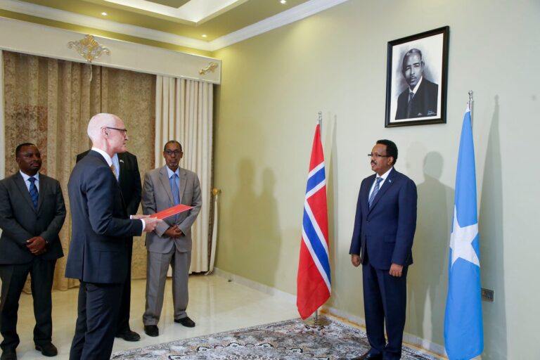 President Farmajo receives Credentials from the newly appointed Ambassadors of Egypt and Norway to…