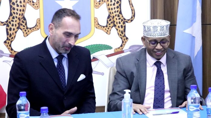 Ministry of Information signs agreement with Italian Embassy to develop Radio Mogadishu