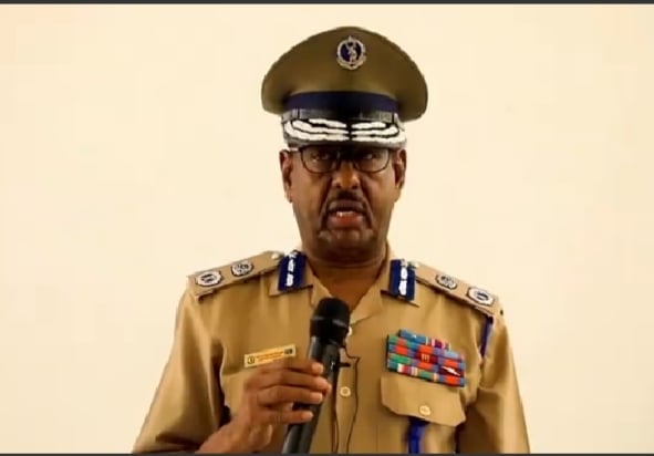 Police Force Commander instructs the police force to avoid meddling in politics