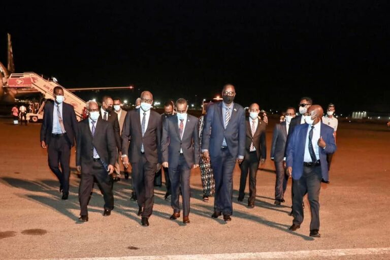 وصول القائم باعمال رئيس الوزراء الصومالي إلى جمهورية جيبوتي