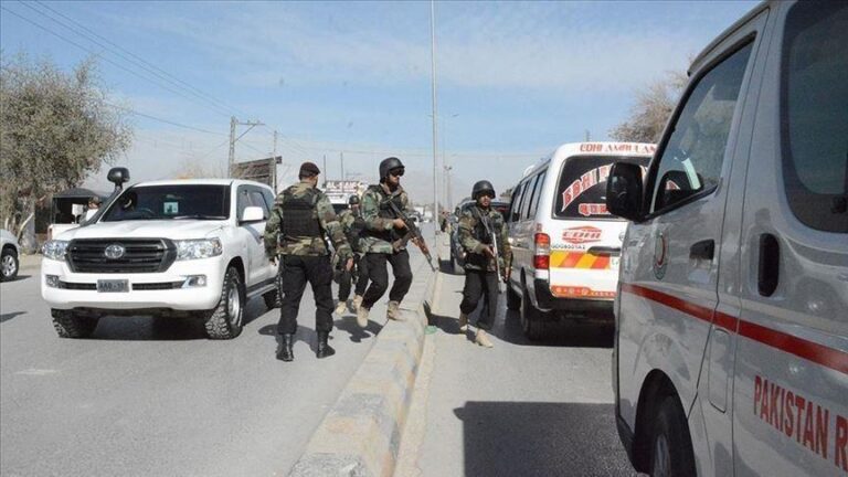 11 killed by explosion in Karachi, Pakistan