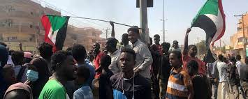 السودان يعلن مقتل 4 متظاهرين وإصابة 298 آخرين خلال احتجاجات أمس