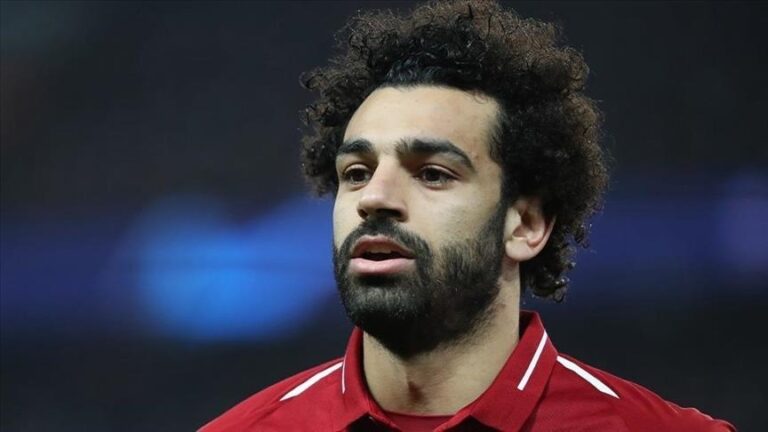 محمد صلاح يحصد جائزة أفضل لاعب في إفريقيا لعام 2021
