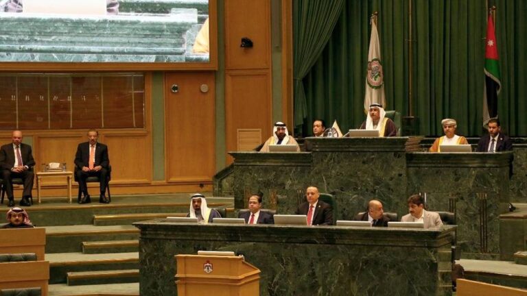 البرلمان العربي يؤكد أهمية دعم الصومال في مجال مواجهة الجفاف