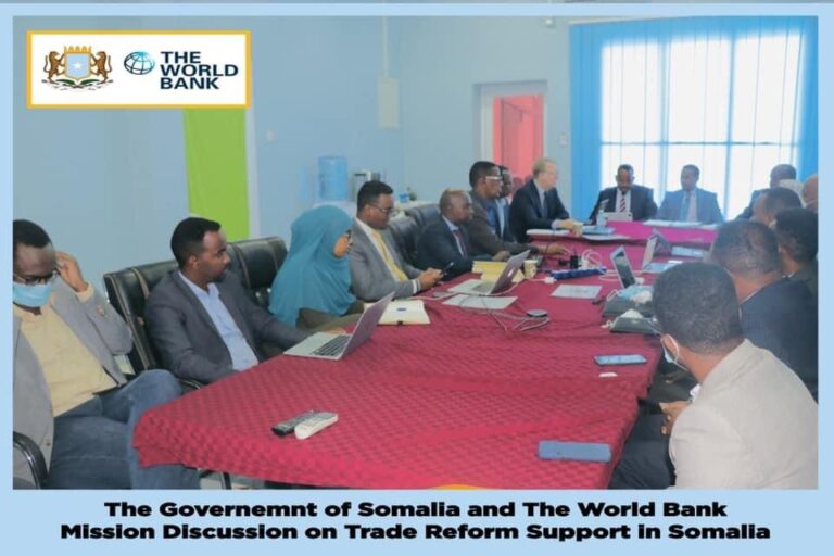 Minister Khalif opens a 4-day meeting on trade development projects