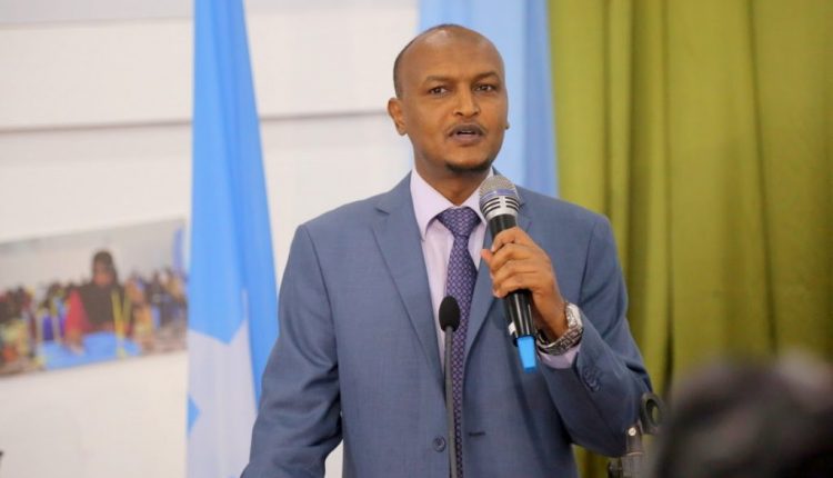 مهدي غوليد يقدم اعتذارا إلى رئيس الوزراء ويدافع عن إدارته لانتخابات المناطق الشمالية