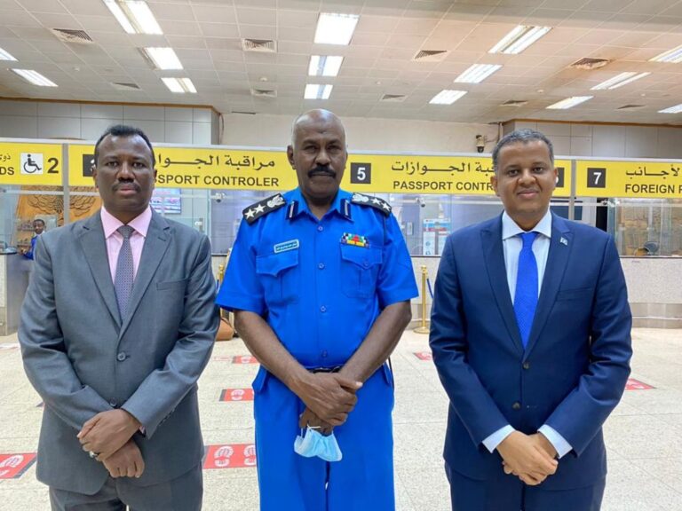 السودان تعفي المواطنين الصوماليين من الضرائب ورسوم الإقامة