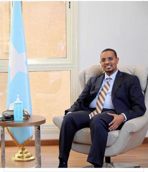 سفير الجمهورية لدى مصر يشيد بمعرض القاهرة الدولي