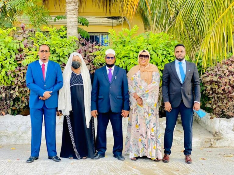 وصول وفد من لجنة فض المنازعات الانتخابية إلي غروي