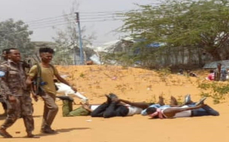 هرمعد تقوم بتعذيب واعتقال صحفيين في مقديشو