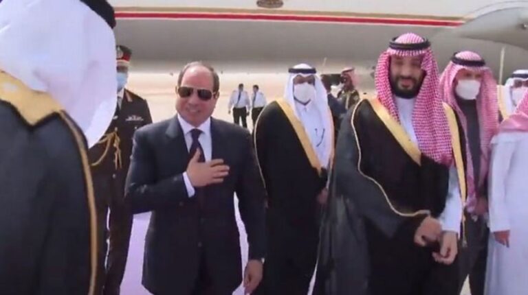 الرئيس المصري يصل الرياض.. وولي العهد السعودي في مقدمة مستقبليه