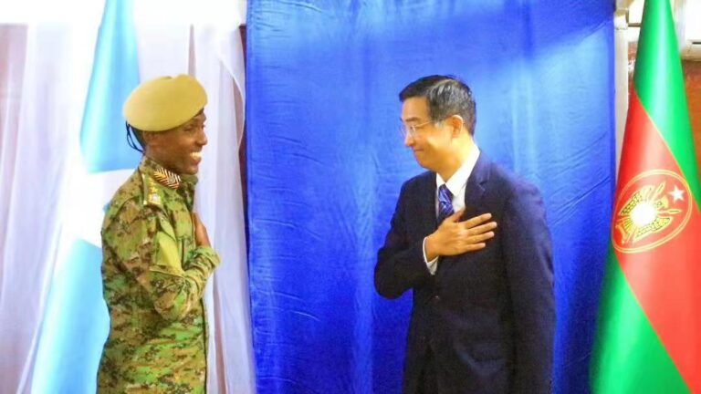 Chief of Defense forces meets Chinese Envoy to Somalia