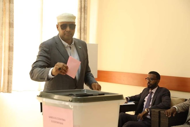 اللجنة البرلمانية المشتركة لإدارة الانتخابات الرئاسية تنتخب قيادتها