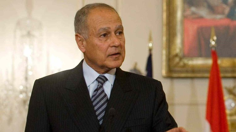 أبو الغيط ينهئ الرئيس الصومالي الجديد على انتخابه