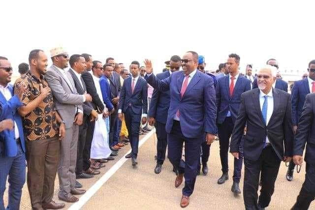 عودة رئيس ولاية بونتلاند إلى غروي